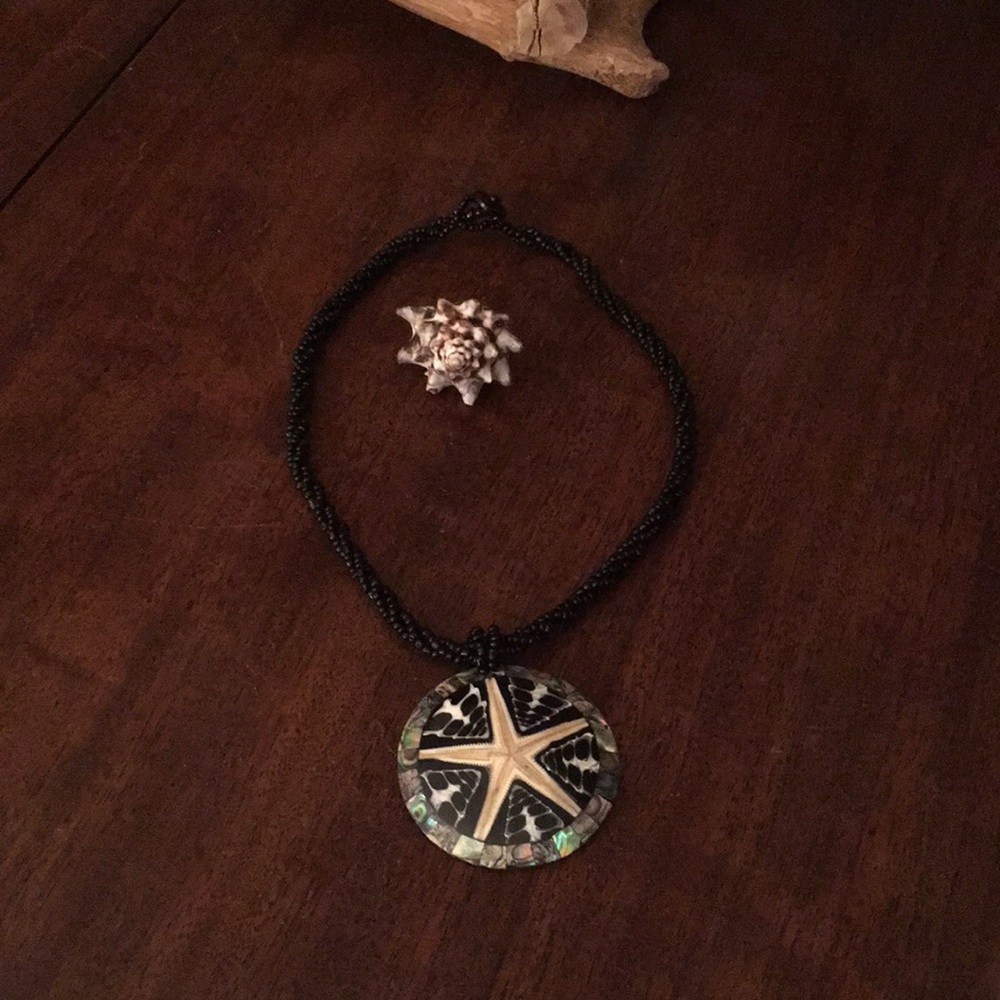 Shell Ring & Necklace - Picture 3 of 4